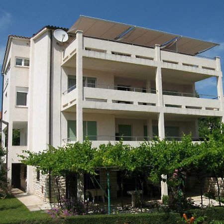 Apartment Petrinic V Pula Bagian luar foto