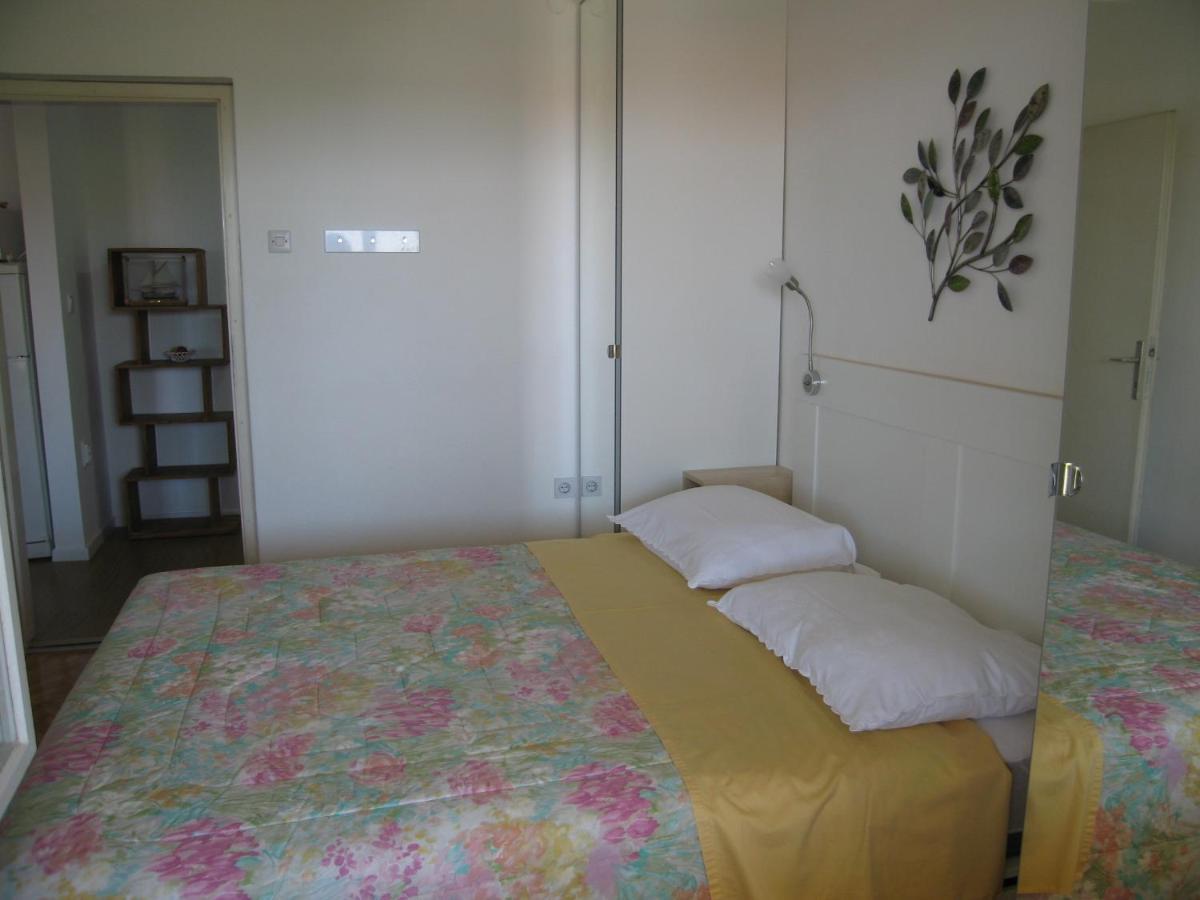 Apartment Petrinic V Pula Bagian luar foto