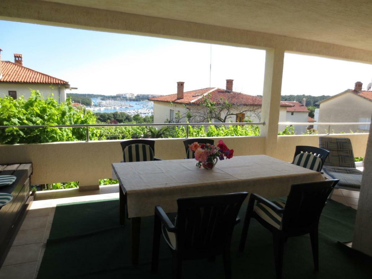 Apartment Petrinic V Pula Bagian luar foto