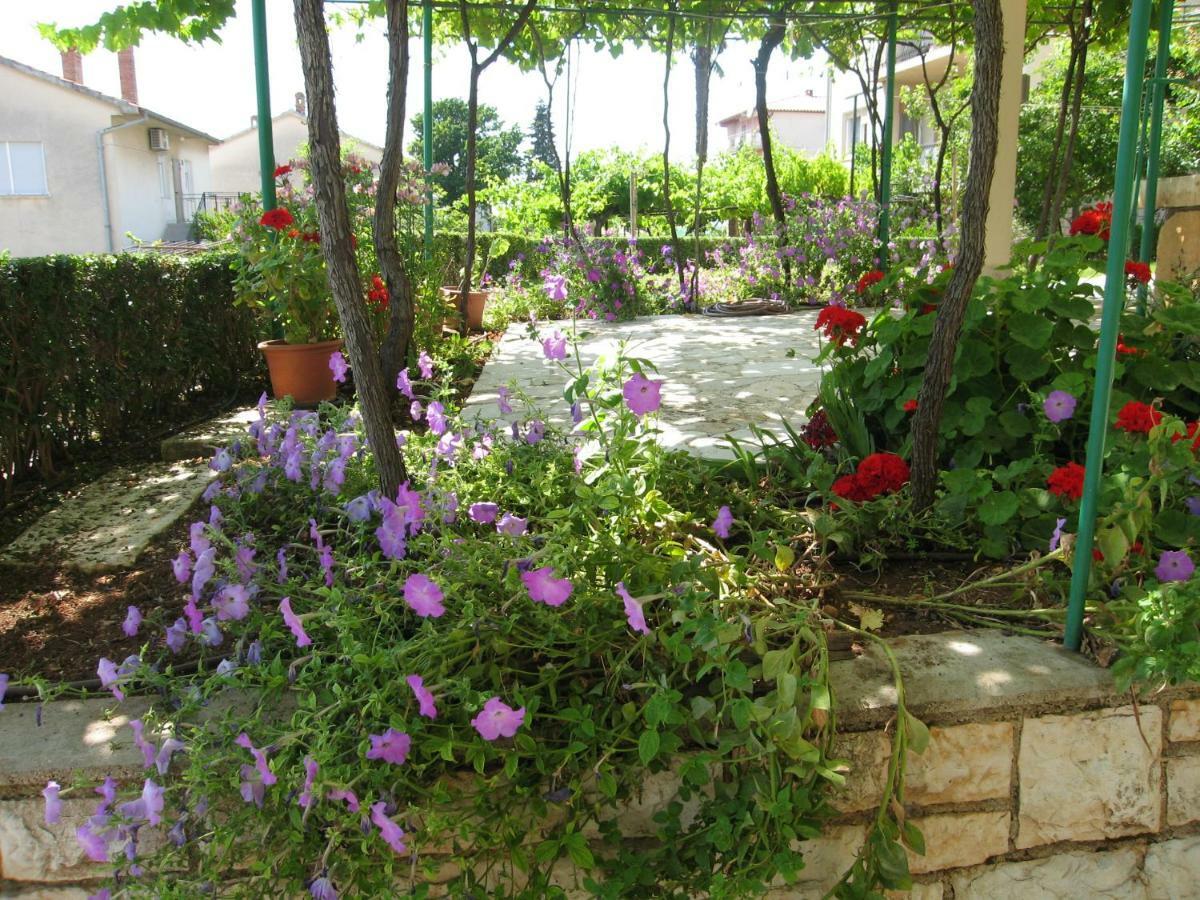 Apartment Petrinic V Pula Bagian luar foto