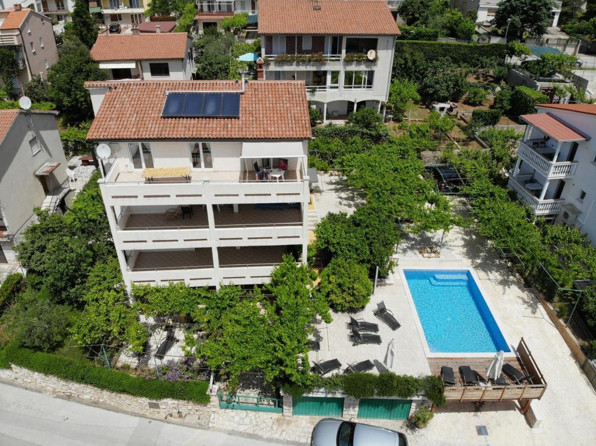Apartment Petrinic V Pula Bagian luar foto
