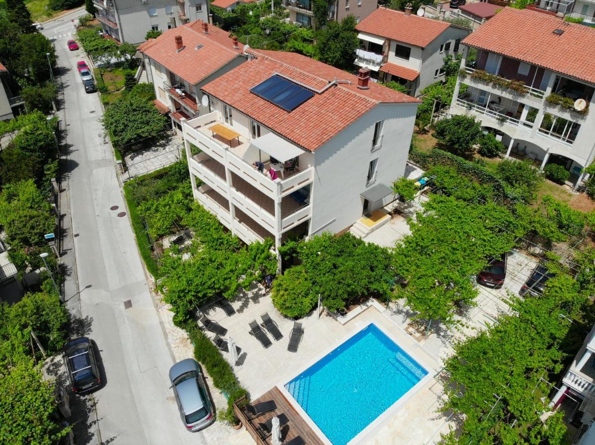 Apartment Petrinic V Pula Bagian luar foto